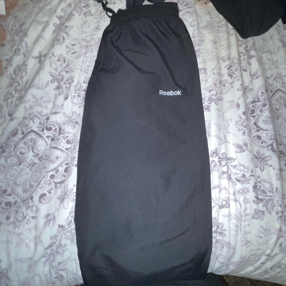 Reebok men’s windbreaker pants - Picture 1 of 3